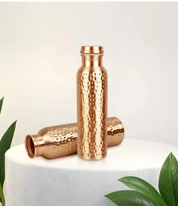 Trinkflasche aus reinem Kupfer - ayurvedisch inspiriert | 990 ml | gehämmert - Bild 1 von 6