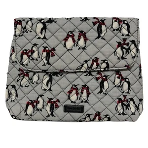 Bolso de Maquillaje de Viaje Vera Bradley Acolchado y Forrado Playful Penguins en Gris - Imagen 1 de 4