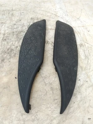 COPPIA TAPPETINI PAVIMENTO PER APRILIA SCARABEO 250ie DEL 2008 (e50353) Foto 1 de 2