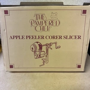 The Pampered Chef 2430 Apfelschäler Entkerner Schneider verstellbare Klemme - Bild 1 von 3