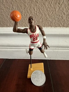 Starting Lineup🔥MICHAEL JORDAN 1991 Dunking Kenner🔥with Coin! Great Condition! - Picture 1 of 7