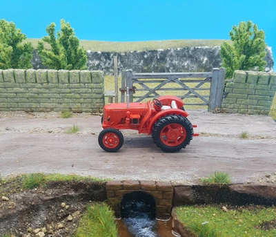 Tractor agrícola vintage de ferrocarril modelo escala 0 calibre O 1:43 NUEVO EN CAJA Foto 1 de 4