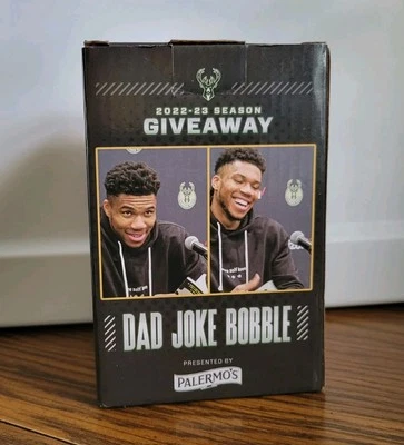 GIANNIS ANTETOKOUNMPO 2022-23 DÓLARES TEMPORADA BRINDE PAI PIADA BOBBLE HEAD - Imagem 1 de 4
