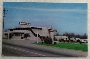 Park Plaza Courts Nashville, Tennessee Postcard (G1) - Picture 1 of 2