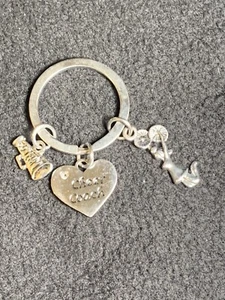 Cheer Coach Silver Toned Metal Charms Keyring Keychain - Bild 1 von 8