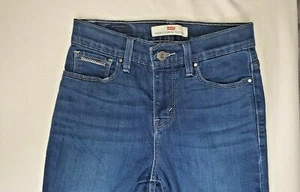 Pantalones de mezclilla rectos Levi's 512 para mujer 4 M pestañas rojas perfectamente adelgazantes 4M  - Imagen 1 de 11