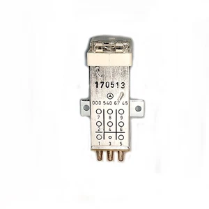 Relay Overvoltage Protection 0005406745 for Ssangyong Musso Korando Chairman - Picture 1 of 3