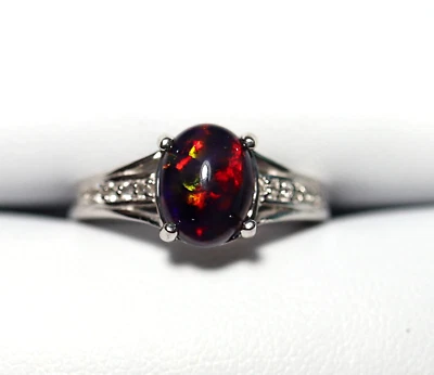 Anello ovale in argento 925 opale nero, anello fatto a mano, anello vintage, ... - Immagine 1 di 4