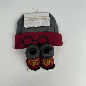 Autentico Set Cappellino e Stivaletti Harry Potter 0-12 m Happy Threads Abiti Neonati - Foto 1 di 18
