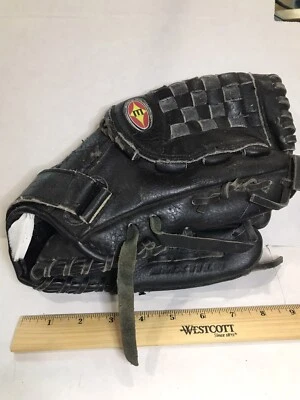 Easton baseball glove BMX11LS black magic 11" RHT youth child  - Image 1 of 4