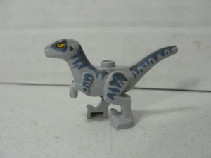 Lego Jurassic World Light Gray Baby Raptor Minifigure - Beta - Picture 1 of 2