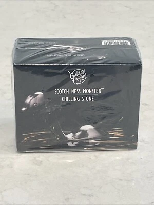 Cocktail Critters Scotch Ness Monster Chilling Stone - Imagem 1 de 3