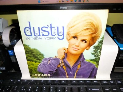 DUSTY SPRINGFIELD. " DUSTY IN NEW YORK " 7" VINYL EP. UK 1965 P/S. PHILIPS. - Image 1 of 4