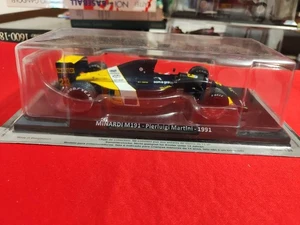 Collezione : Auto da corsa 1:24 MINARDI M191  Pierluigi Martini 1991  Con Fascic - Foto 1 di 4