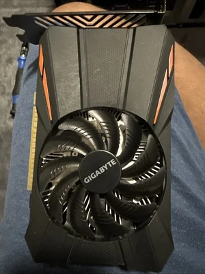 Gigabyte GeForce GTX 1050 2GB GDDR5 Graphics Card   ‎GV-N1050D5-2GD - Image 1 of 4