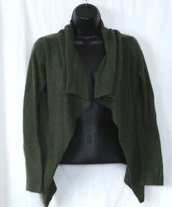ONE GIRL WHO Grn Clsrlss Cashmere Cascade Swtr 34 In Chst 21 In Lng  Sz M EXC - Picture 1 of 3