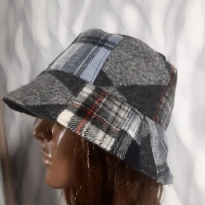 Sombrero de retazos a cuadros grises, sombrero gris boho en estilo callejero, riñonera - Imagen 1 de 11