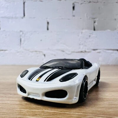 Ferrari F430 Spider blanco negro 2009 Dream Garage 7/10 JP1 Foto 1 de 4