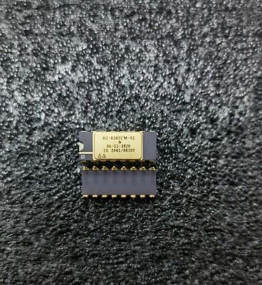 1PCS   HARRIS/HOLT    HI-8382CM-01   IC  CHIPS  . CDIP16 . BRAND NEW . DHL /UPS - Image 1 of 4