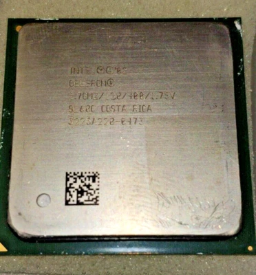 Intel Celeron Processore CPU SL68C (1.7GHz, 128KB, 400MHz) Socket 478 - Immagine 1 di 4