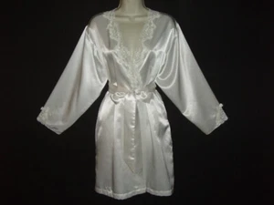 QUALITY FEM CREAMY IVORY SILKY SMOOTH GLOSSY SATIN LACE & BOW DRESSING ROBE S - Picture 1 of 8