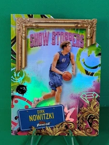 2024-25 Topps Finest Show Stoppers rifrattore #S-14 Dirk Nowitzki Mavericks - Foto 1 di 2