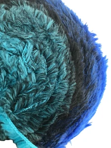 KFI ALBINA Faux Fur #2 Indian Peafowl Gradient Teal Black Blue 250g Yarn Skein - Picture 1 of 6