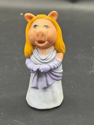 "Títere con palo de dedo Fisher Price Muppets Miss Piggy de colección 3,5"" 1976-1978" Foto 1 de 4