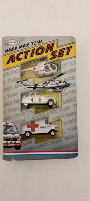Macchinine vintage Ambulance Team Action Set - Elicottero, Macchina Ausiliaria, - Immagine 1 di 3