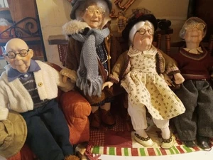 Oma (2) und Opa (2) Porzellan Puppen alte Freunde suchen neues Zuhause - Bild 1 von 4