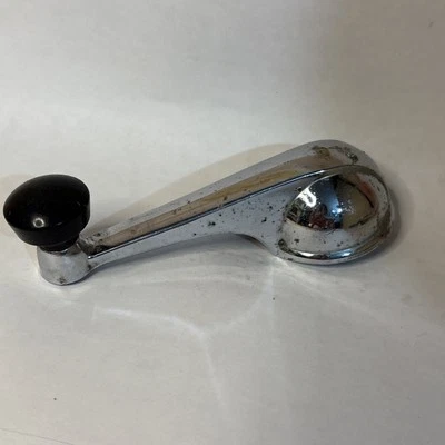 Хромированные рукоятки окон 1947-1966 GM и Chevy пикапы ВИНТАЖНЫЕ детали для реставрации - Изображение 1 из 4