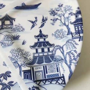 X4 SHABBY CHIC Melamine Blue Willow Asian Pagoda 11" Dinner Plates - Picture 1 of 7