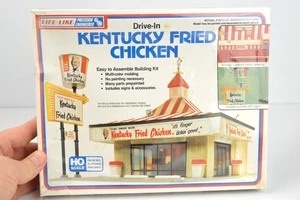 Life-Like Trains HO Scale KFC Kentucky Fried Chicken Kit 1394 - Sealed - Bild 1 von 8