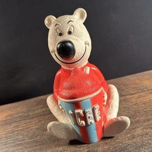 Vintage 1970er Icee Bear Vinyl Werbung Squeezable Bear Bank #2 auf Unterseite B - Bild 1 von 12
