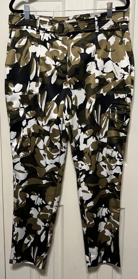 Chico's Black/Tan Camo Print Belted Satin Cargo Ankle Pants Size 0.5(6)