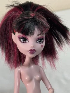 Monster High 10 Inch Draculaura Doll No Clothes - Picture 1 of 7