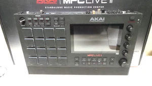 (RI3) Akai MPC LIVE II Standalone Production Center - Schwarz - Bild 1 von 6