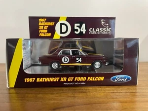 CLASSIC CARLECTABLES 1:43 1967  BATHURST XR GT FORD FALCON  #1223/1250. - Picture 1 of 5