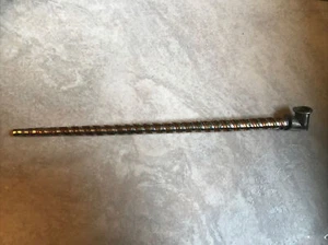 ancienne Pipe touareg En 3 Métaux Torsadé afrique du nord 21 Cm Environ - Foto 1 di 7