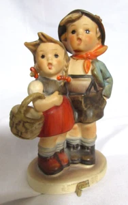 Hummel Surprise 4" Porcelain #94 3/0 TMK 3 W. Goebel VGUC - Picture 1 of 9