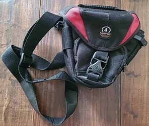 Tamrac 5514 Black & Red Padded Digital Camera Bag Shoulder Strap, Belt Loop. - Picture 1 of 15