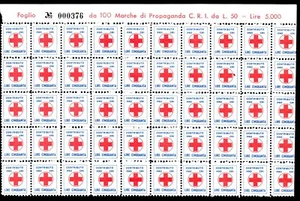 CROCE ROSSA ITALIANA - BLOCCO DA 50 MARCHE DA £.20 - TAGLIATO A DESTRA - NUOVO - Foto 1 di 1