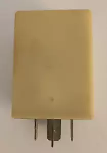 Bertone Fiat X1/9 Courtesy Light Delay Relay 1985-1988 12V 5 Pin 5936319 - Picture 1 of 4