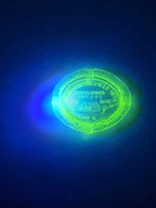 Neu Martinsville WV Centennial Vaseline Glas Aschenbecher leuchtet Ohio River 4,5 x 4 Zoll - Bild 1 von 10