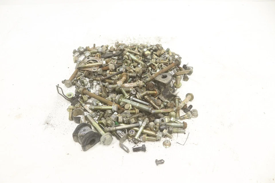 John Deere Gator XUV 850 D 07 pernos varios accesorios UTV 48884 Foto 1 de 3