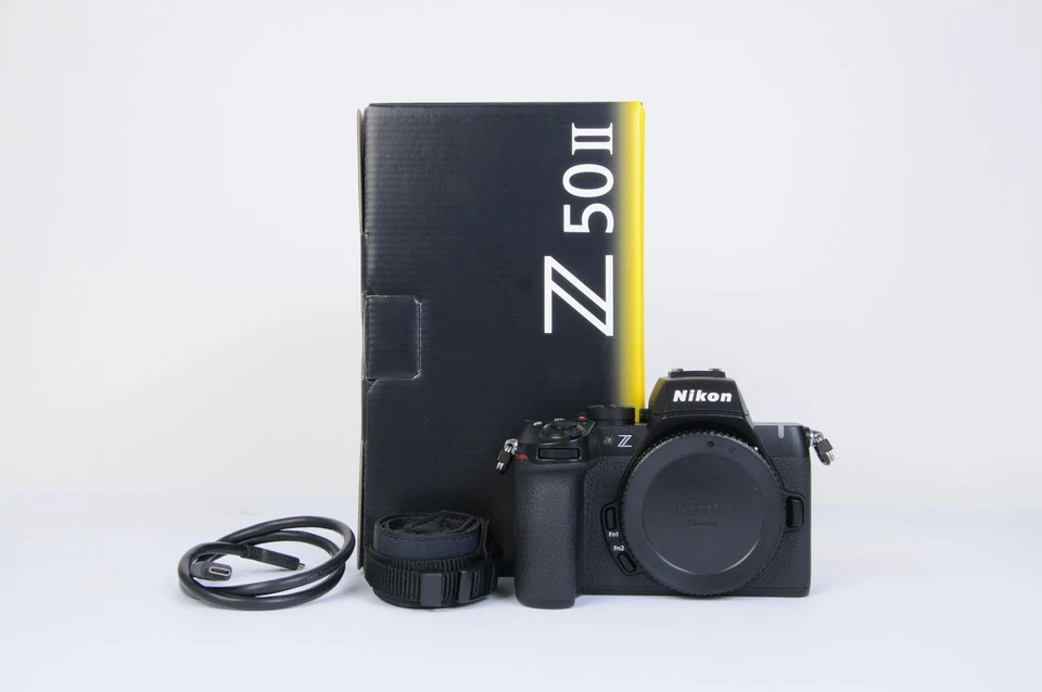 Nikon Z50 II (Custodia) Come Nuova! FOTO JESCHNER in vendita e vendita KASSEL - Immagine 1 di 4