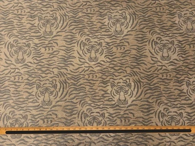 Tela P Kaufmann COPYCAT NUEZ MOSCADA Beige Bronceado Tigre Diseñador Chenille Foto 1 de 4