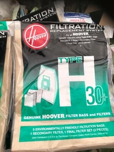 Kit filtro e sacchetto 10 ASPIRAPOLVERE TIPO H30 ORIGINALI Hoover #40101001 - Foto 1 di 4