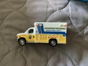 Matchbox Lesney Edition Ford E-350 Ambulance with Storage Box - Picture 1 of 11