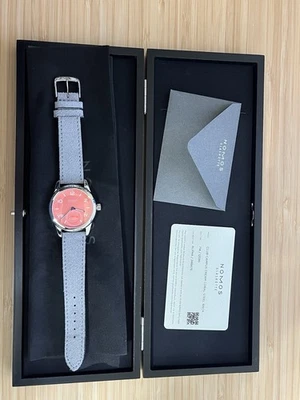 Reloj Nomos Glashütte Club Campus Coral Crema Manual Acero 36mm - 714 Foto 1 de 4